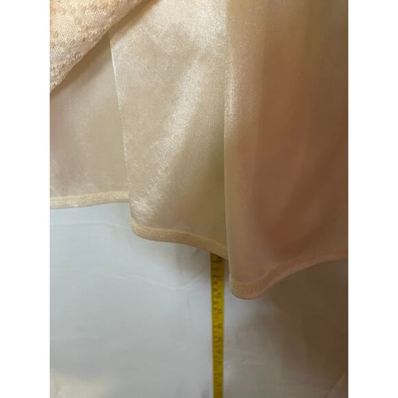 Francesca's Short-Sleeved Beaded Cream Colored Fit & Flare Dress Size Large - Picture 5 of 8